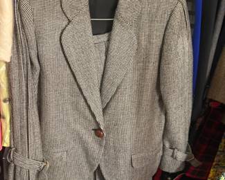 Bill Blass Tweed Wool Skirt Suit