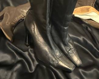 Chanel Black Leather Boots Size 35 1/2
