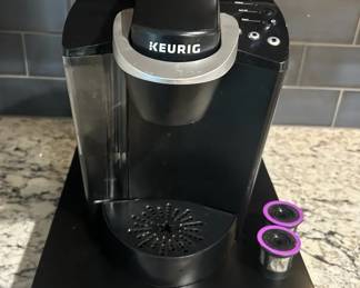 Keurig Model KClassic K50 With Pod Storage Drawer