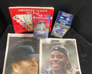 Seattle Mariners Felix Bobble Head Ichiro Card  Mini Escalade Newspaper Articles  More