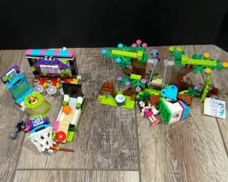 Lego Friends Treehouse  Amusement Park