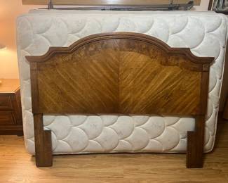 Pecan bed, mattress set 