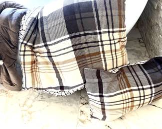 Plaid comforter set