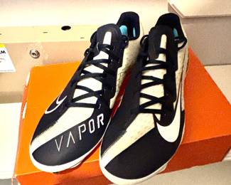 New in box Nike Vapor