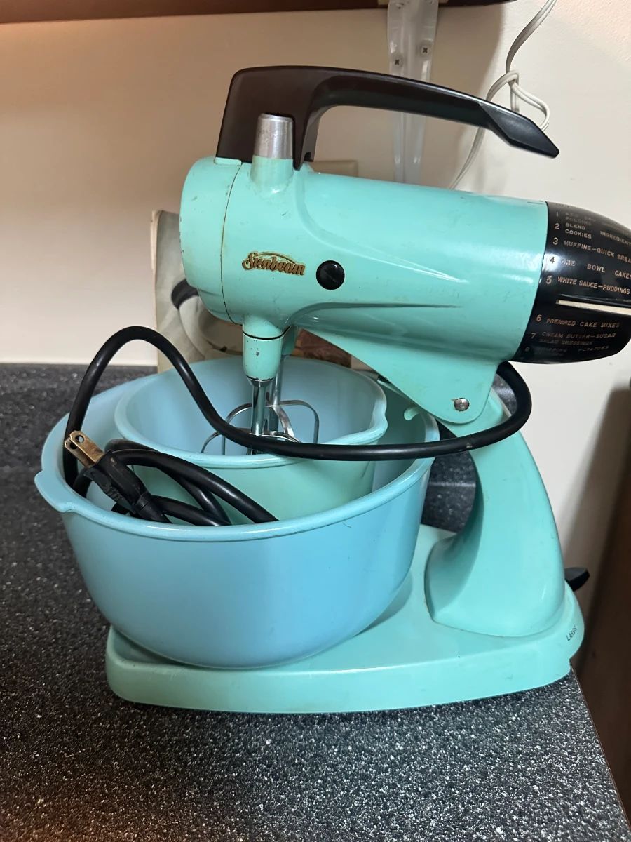  vintage turquoise Sunbeam Mixmaster