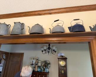 Tea and coffee enamel pots