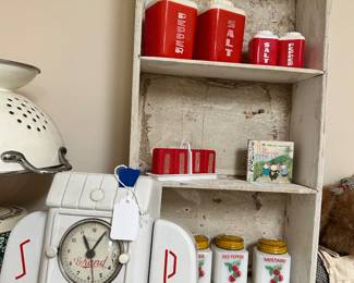 Super cool vintage kitchen stuff