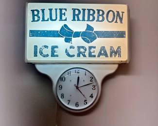 Blue ribbon lighted ice cream sign that works