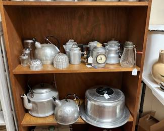 Lots of aluminum ware
