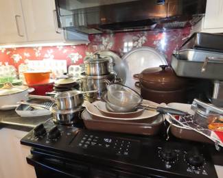 Le Crueset and Cuisinart cookware.