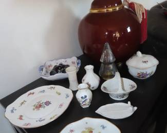 Aynesley, Limoges, Italian and Portugese porcelain.