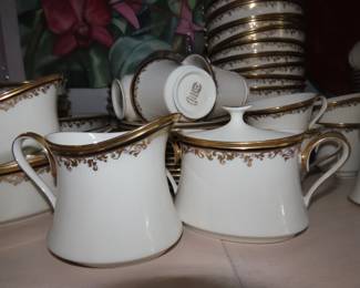 Large dinner set by Lenox "Eclipse"