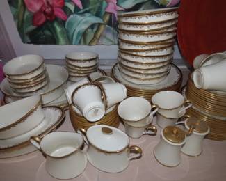 Large dinner set by Lenox "Eclipse"