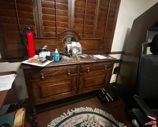 HERE IS COMODE A BIT MESSY...