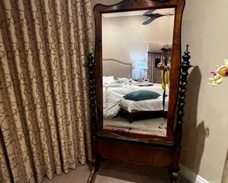 BEAUTIFUL ANTIQUE WARDROBE MIRROR, ONE SMALL BROKEN PIECE SO IT'S PRICED ACCORDINGLY...
