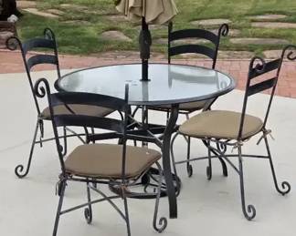 Patio Table WChairs  Umbrella