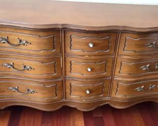 Vintage 9 Drawer Bassett Dresser