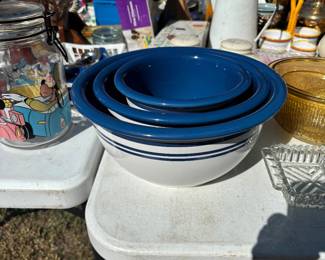 Corelle mixing bowls