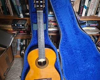 Yamaha G-240 guitar
