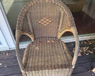 Wicker Armchair Set with Side Table
