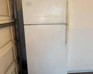 White Top-Freezer Refrigerator
