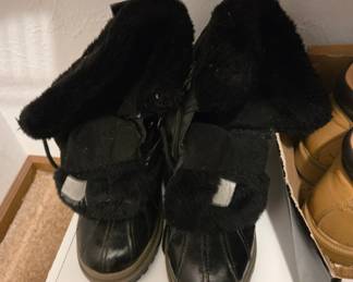 Women's Black Faux Fur Lined Winter Boots