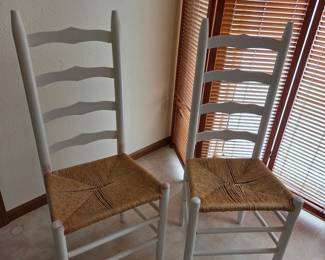 Set of 2 Ladder Back Chairs with Rush Seats