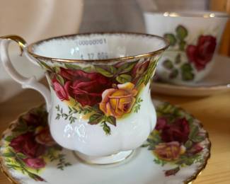 Royal Albert Old Country Roses Tea Cup & Saucer