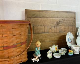 Longaberger Basket w/Handle 