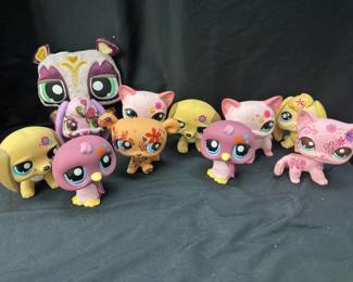 Littlest Pet Ship Vinyl Bobble head Toys