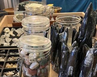 Tumbled stones & Othoceras