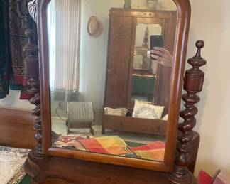 Dresser top mirror