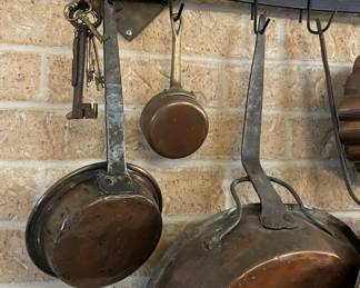 One of keys sold. Metal pan rack