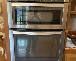 Built In Oven w/ Microwave