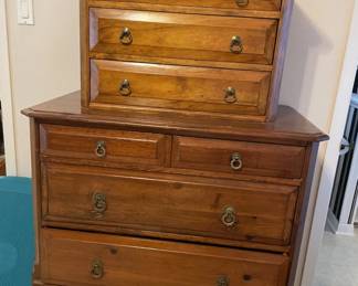 Vintage 4 drawer chest.  Top 3 drawer chest separate