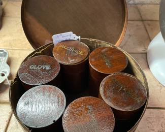 Shaker Spice Box
