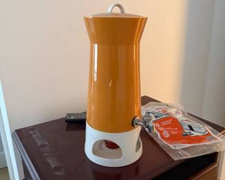 Mikasa Duplex by Ben Seibel Samovar, yellow beverage dispenser. Circo 1970