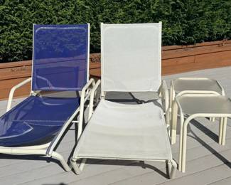 Reclining Metal Lounge Chairs 4  Side Tables