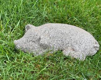 55 ConcreteGardenPigletStatue