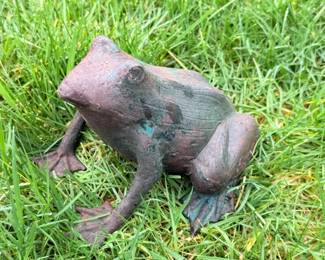 50 MetalGardenFrogStatue
