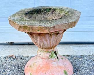 162 WeatheredConcreteGardenStand