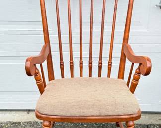 28 HeavySolidWoodenChair