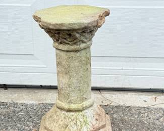 159 ConcreteGardenPedestal