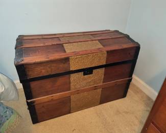 Nice steamer trunk