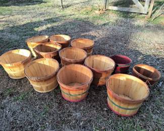 Lots of peach baskets