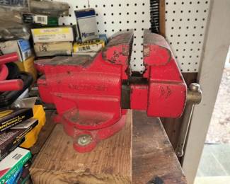 Craftsman vise