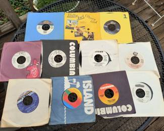Lots of assorted 45 records