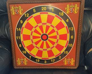 Metal dart board