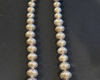 Vintage Navajo Graduated Bead Sterling Silver Necklace 