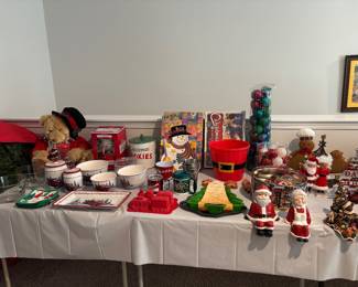 Christmas kitchenware